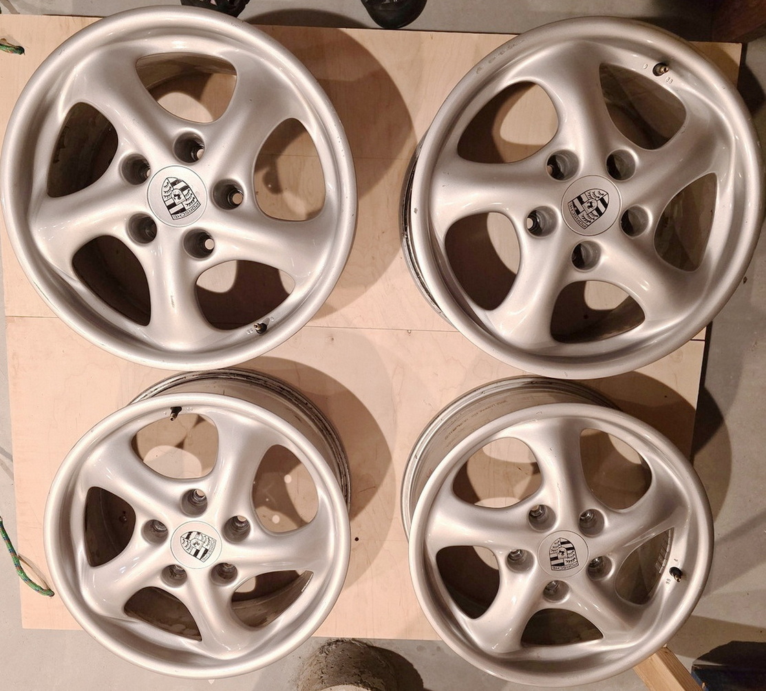 Porsche wheels.jpg